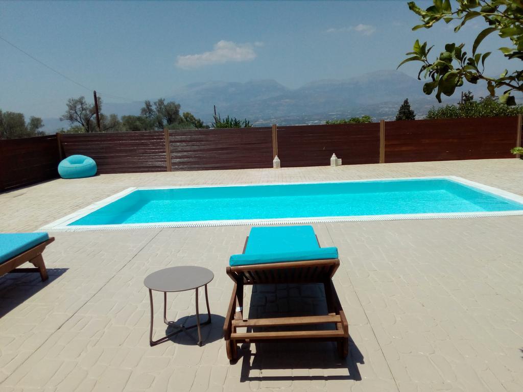 Pensjonat House Veggera - Private Swimming Pool Pombia Zewnętrze zdjęcie